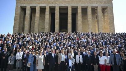 Özgür Özel, CHP’nin 102. yılında Anıtkabir ve Taksim’de törenlere katılacak