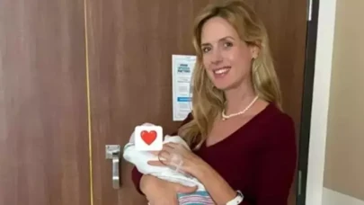 'Öyle Bir Geçer Zaman Ki' nin yıldızı 4. kez anne! Oğluna verdiği isim olay oldu