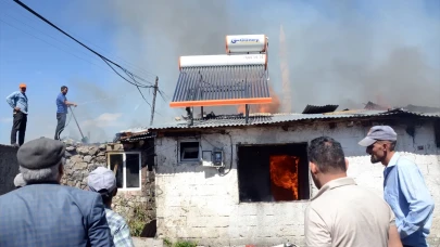 Kars’ta köy yangını: Saatler süren müdahaleyle kontrol altına alındı