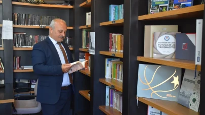 Gümüşhane'de 29 yıl önce mezun olduğu lisede müdürlük yapıyor