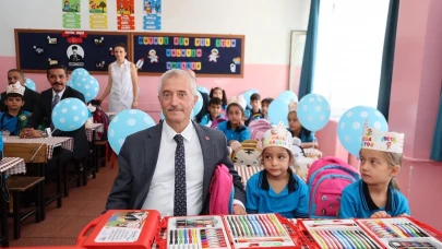 Gaziantep’te miniklere eğitim hediyesi: 881 bin boyama seti ulaştırıldı