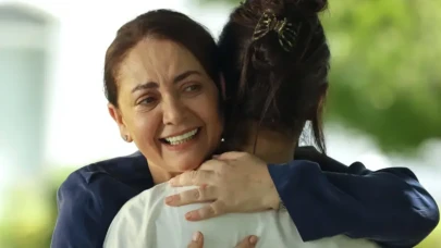 Çarpıntı dizisi ilk bölümde fırtına estirdi! Sibel Taşçıoğlu ve Lizge Cömert'e övgü yağmuru