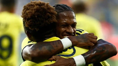 Spor yazarları Fenerbahçe'yi değerlendirdi: 'Futbolcular Mourinho’nun gölgesinden kurtuldu'