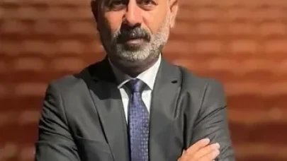 Erdem Uygur kimdir, kaç yaşında, aslen nereli, alevi mi, Kürt mü?