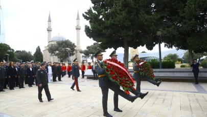 Bakü’de anlamlı tören: 107 yıllık kardeşliğe vefa