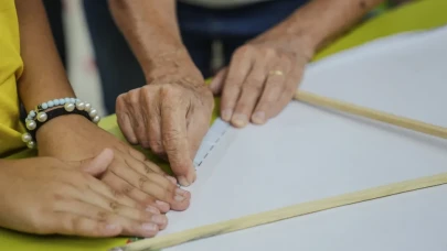 “Aile Yılı”nda anlamlı buluşma: Umutlar gökyüzüne bırakıldı