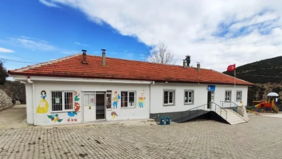 İlçe Milli Eğitim Müdürü, köy okullarını ziyaret etti