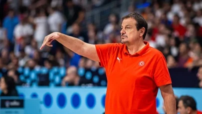 Ergin Ataman’dan tarihi zafer sonrası mesaj: 'Altın madalya ile döneceğiz'
