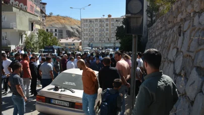 Freni boşalan çekici 6 araca çarptı: Olay anı şok etti