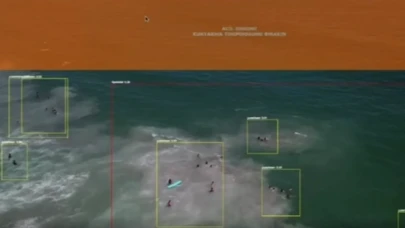 Cankurtaran İHA sesli uyarı veriyor, torpido fırlatıyor