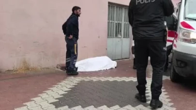 69 yaşındaki adam sokakta ölü bulundu