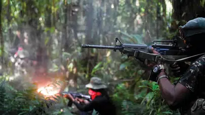 Kolombiya'da birbirlerine girdiler, geriye ölüler kaldı