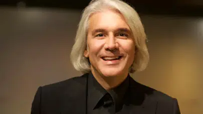 Sinan Ergin biyografisi: Aslen nereli, kaç yaşında, ne mezunu, ne iş yapar, kitapları? Liderlikte 'Bütünlük' vurgusu