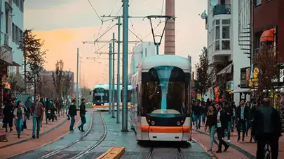 Eskişehir iptal edilen OGÜ-SSK Tramvay seferleri: Bu gece sakın durağa gitmeyin!