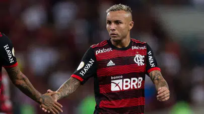 Beşiktaş sol kanadı Soares ile patlatacak! Brezilya’dan gelen teklif ortalığı karıştırdı