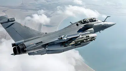 Irak hava sahasında yeni sayfa: Fransa ile Rafale F4 savaş uçağı için masada