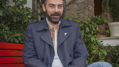 A.B.İ.’de Sinan’ı canlandıran Sinan Tuzcu kimdir? Sinan Tuzcu aslen nereli? Gaziantep’ten Londra’ya hayat hikayesi