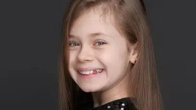 10 yaşındaki oyuncu Damla Çolak’ın biyografisi, ailesi, kariyeri ve rol aldığı yapımlar