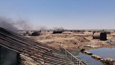 Suriye'de Fırat Nehri'nin doğusundaki Deyrizor ilinde ayaklanan aşiretler, doğalgaz ve petrol sahalarının bulunduğu bölgeyi YPG/SDG'den kurtardı