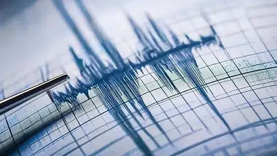 Çanakkale Ayvacık açıklarında deprem paniği: Ege Denizi sallandı!