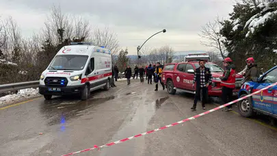Sisli yol kazayı doğurdu... Kartepe'de yolcu otobüsü şarampole düştü!