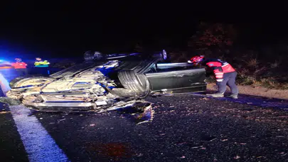 İzmir-İstanbul yolunda sabaha karşı feci kaza... Araç ters döndü, 4 kişi yaralandı!