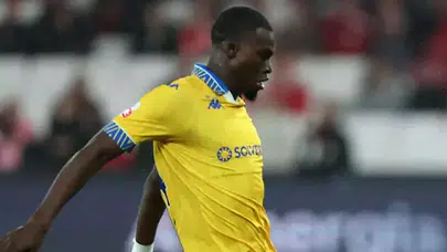 Kevin Boma kimdir, kaç yaşında, aslen nereli? Genç savunmacının kariyeri ve futbol yolculuğu