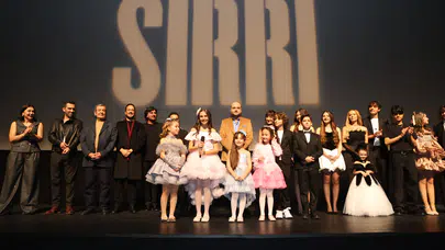 ‘Efes’in Sırrı’ Zorlu PSM’de görkemli gala ile tanıtıldı