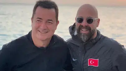 Esat Yontunç kimdir, nereli, eşi ve oğlu kim, kaç yaşında, şuan nerede, ne iş yapıyor? Medya dünyasının kilit isminin hayatı