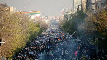 İran’da protestolar büyüyor: ABD vatandaşlarına 'Derhal ayrılın' çağrısı!