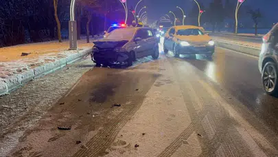 Yollar buz pistine döndü...Edirne'de zincirleme kaza