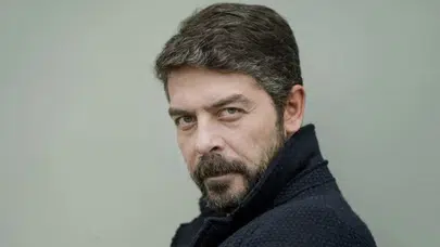 Sinan Tuzcu kimdir, kaç yaşında, aslen nereli, boyu, çocuğu var mı? Oyunculuktan senaryoya uzayan kariyer