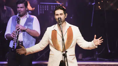 Gazino kültürüne modern dokunuş: Cem Belevi’den unutulmaz performans