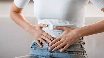 Akıllara durgunluk veren olay Nijerya’da yaşandı: Karnında makas unutulan kadın hayatını kaybetti!