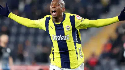Talisca Fenerbahçe'de Kalıyor mu? Yeni Sözleşme Detayları Ortaya Çıktı!