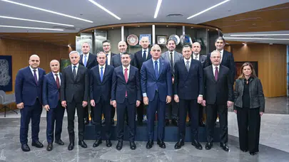 Yeni turizm sezonu için kritik buluşma: Bankalarla sektör masaya yatırıldı