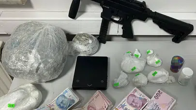 İzmir'de 29 yıl kesinleşmiş cezası olan firari hobi bahçesinde yakayı ele verdi!