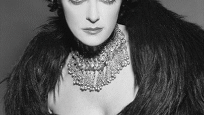 Selda Özer kimdir, Asmalı Konak Dilara’nın son hali nasıl, kaç yaşında ve şimdi ne yapıyor? Özcan Deniz’in rol arkadaşı Bodrum’da ortaya çıktı