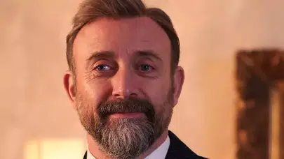 Halit Ergenç’in yeni yatırımı... Londra’da börek kapış kapış!