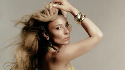 Ziynet Sali’den Londra’da müzik ziyafeti: Kıbrıs güzeli ilk kez seslendirildi