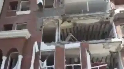 İran’da korku dolu anlar: Bandar Abbas’ta şiddetli patlama, kent alarma geçti!