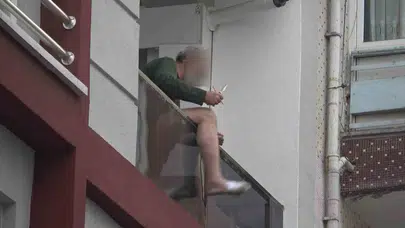 Elinde bıçakla balkona çıktı, 2 saat direndi: Samsun’da Özel Harekât operasyonu!