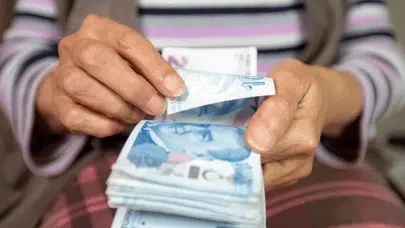 16.881 TL emekli maaşı alanlara 3.119 TL maaş farkı ne zaman yatacak, SGK ödeme takvimi belli oldu mu?