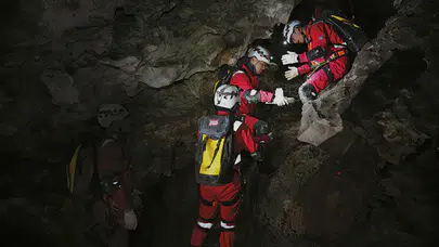 Ay yolculuğu yer altında başladı: Çinli taykonotlar mağaralarda eğitildi