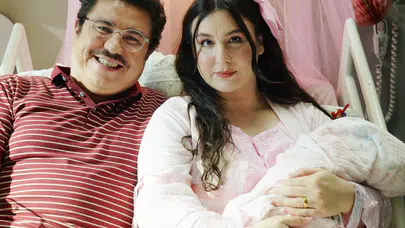 İbrahim Büyükak ve Yasemin Sakallıoğlu yine güldürecek: 'Mutluyuz mu?' geliyor!