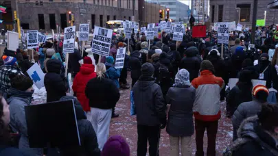 Sokaklar ısındı, kışla hareketlendi: Minneapolis için ‘hazır ol’ emri