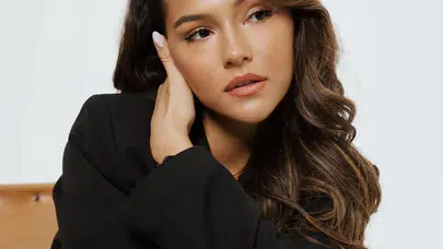 Çağla Boz yaşı kaç, Ne Zaman Gözaltına Alındı, Adli Tıp Sonuçları Sonrası Oyuncu Çağla Boz Kimdir, Hangi Projelerde Yer Aldı