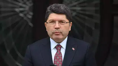 Bakan Tunç’tan saygı ve birlik mesajı: 'Şehitlerin aziz hatıralarına daima sahip çıkacağız'