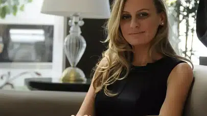 Seda Kaya Ösen biyografisi (kimdir), aslen nereli, kiminle evli, hangi partili, kaç yaşında? Siyasi kariyeri ve hayatı