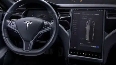 Tesla CarPlay desteği 2026’da gelecek mi, ne zaman gelecek, iOS 26 neyi engelliyor?